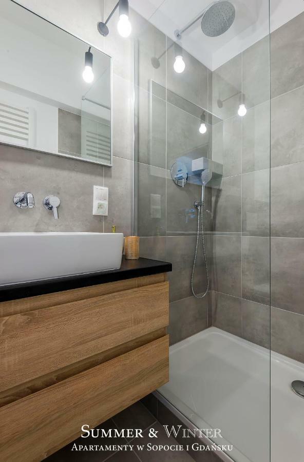 Family Luxury Green Apartment 1-6, 2 Sypialnie I Studio, 52 M2 Gdansk Exterior photo